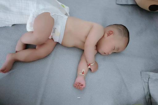 杭州宝宝多大开始游泳